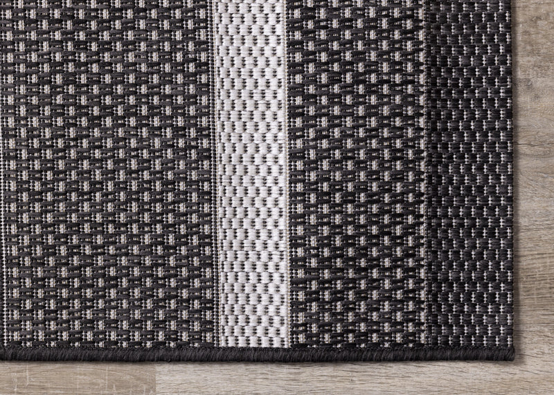 Jackson Striped Indoor/Outdoor Area Rug - 3'11\" x 5'7\"
