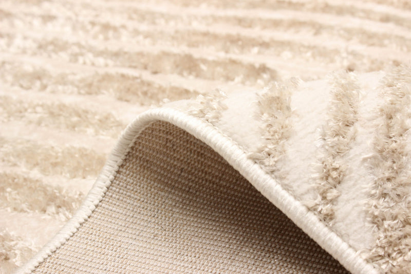 Kamala Ivory Area Rug - 5'0\" x 8'0\"