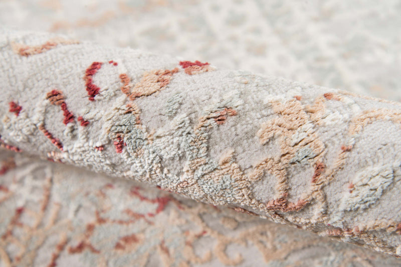 Amber Traditional 2'2\" x 7'7\" Runner Rug in Red Indoor Area Rug