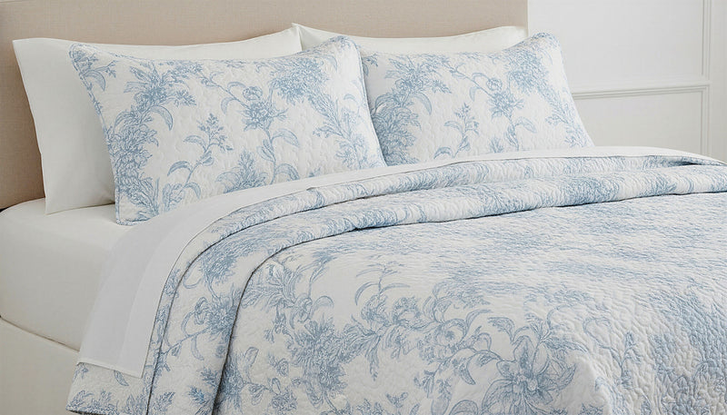Reversible 3-Piece King Quilt Set, Blue & White Floral Microfiber Bedding