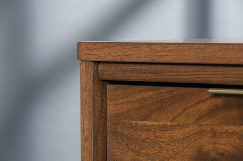 Clifford Place 59.06“ L -Shaped Desk with 5 Drawers – Grand Walnut