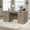 Palladia 65.12" Executive Desk with 7 Drawers – Split Oak | Bureau de direction Palladia de 65,12 po à 7 tiroirs - chêne fendu