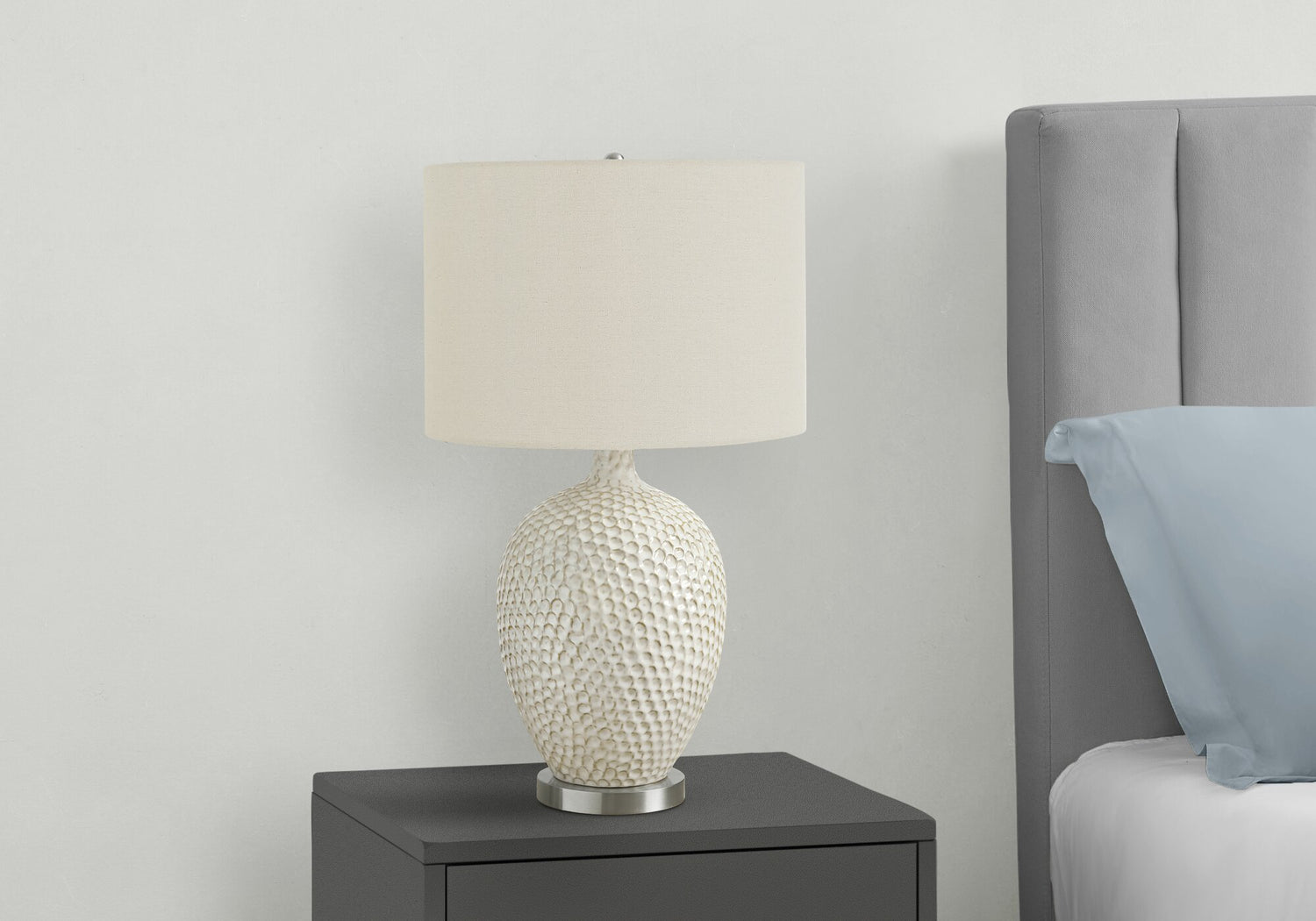 28" Cream Ceramic Table Lamp - The Brick
