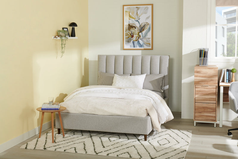 Kort & Co. Rain Upholstered Platform Bed in Light Grey Fabric, Tufted - Full Size