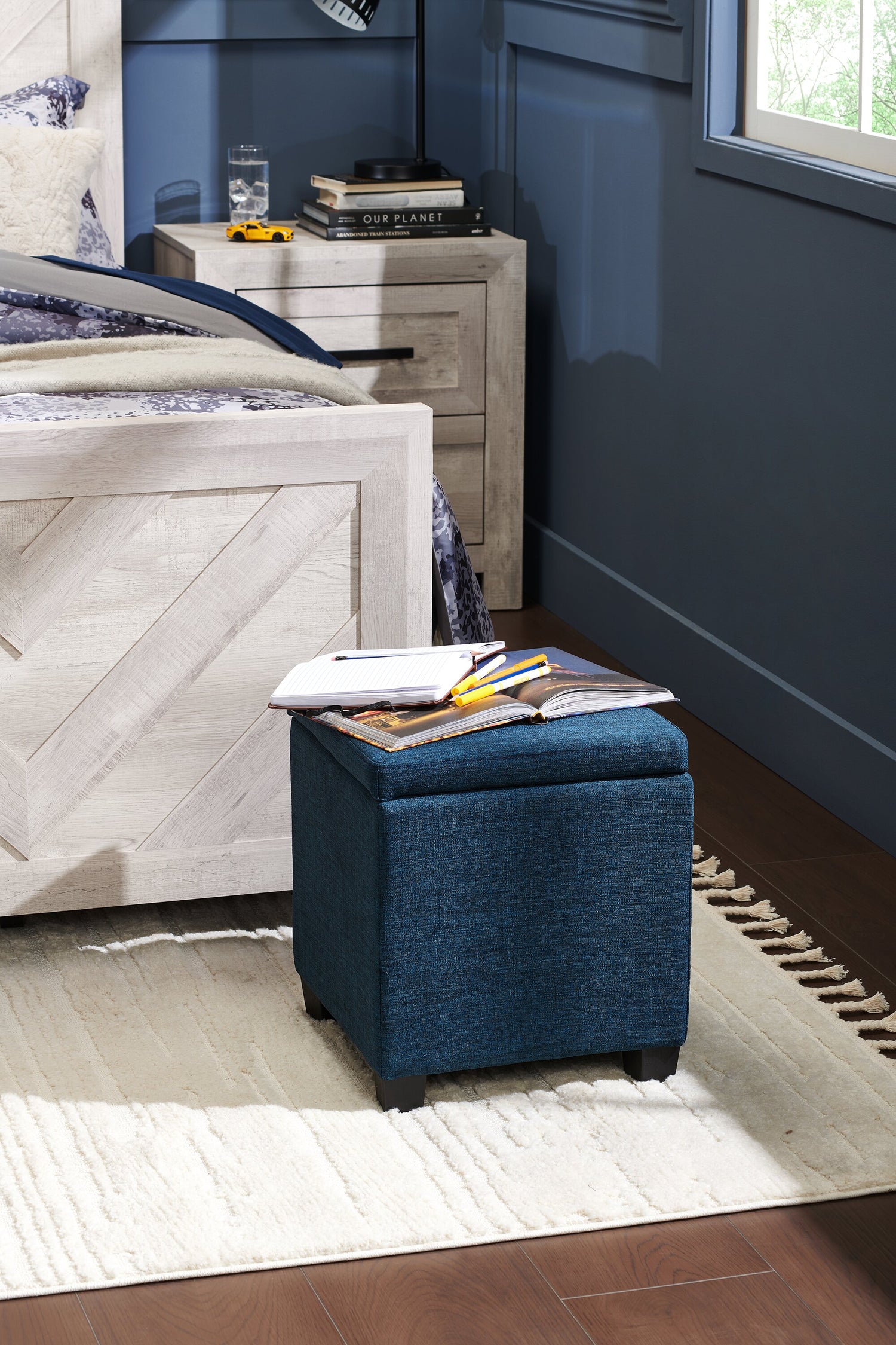 Riley Cream Abstract Area Rug - 5'3