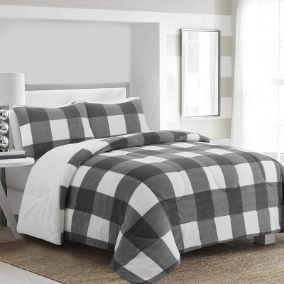 Henrick 3-Piece Queen Sherpa Comforter Set – Grey  | Ensemble d’édredon Henrick 3 pièces en sherpa pour grand lit - gris