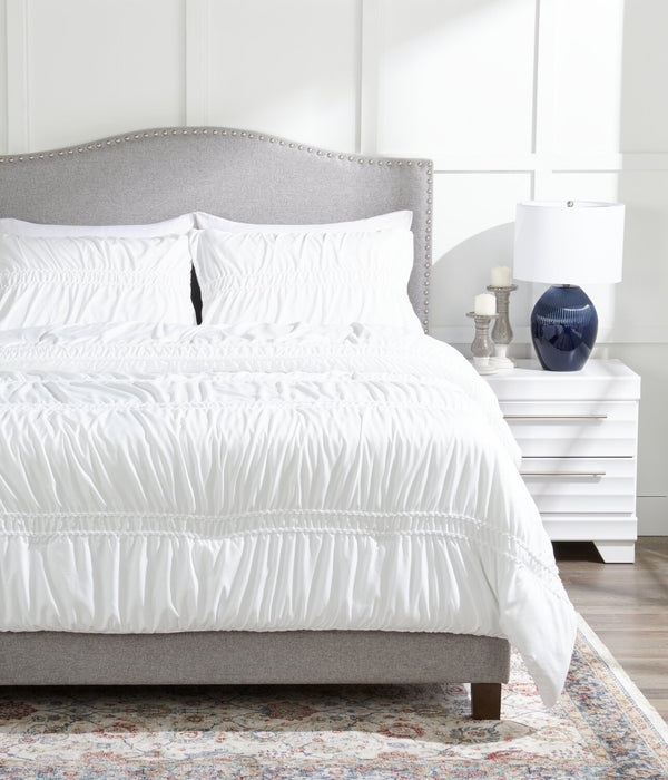 Rhodes 3-Piece Full/Queen Comforter Set - White