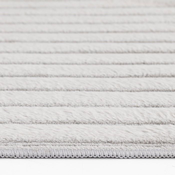Channel Light Grey Area Rug - 7' x 10'