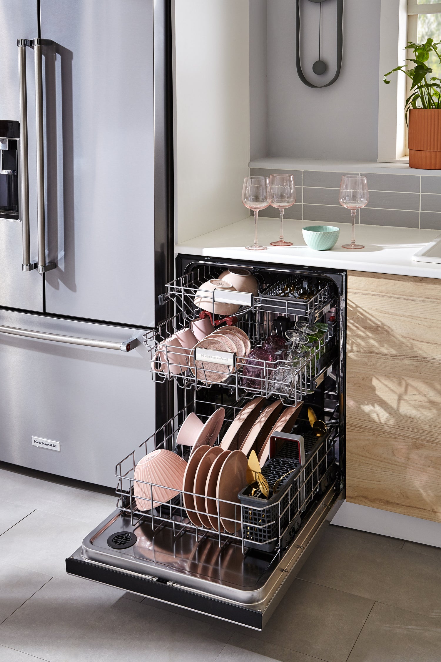 Kitchenaid dishwasher bottom rack top