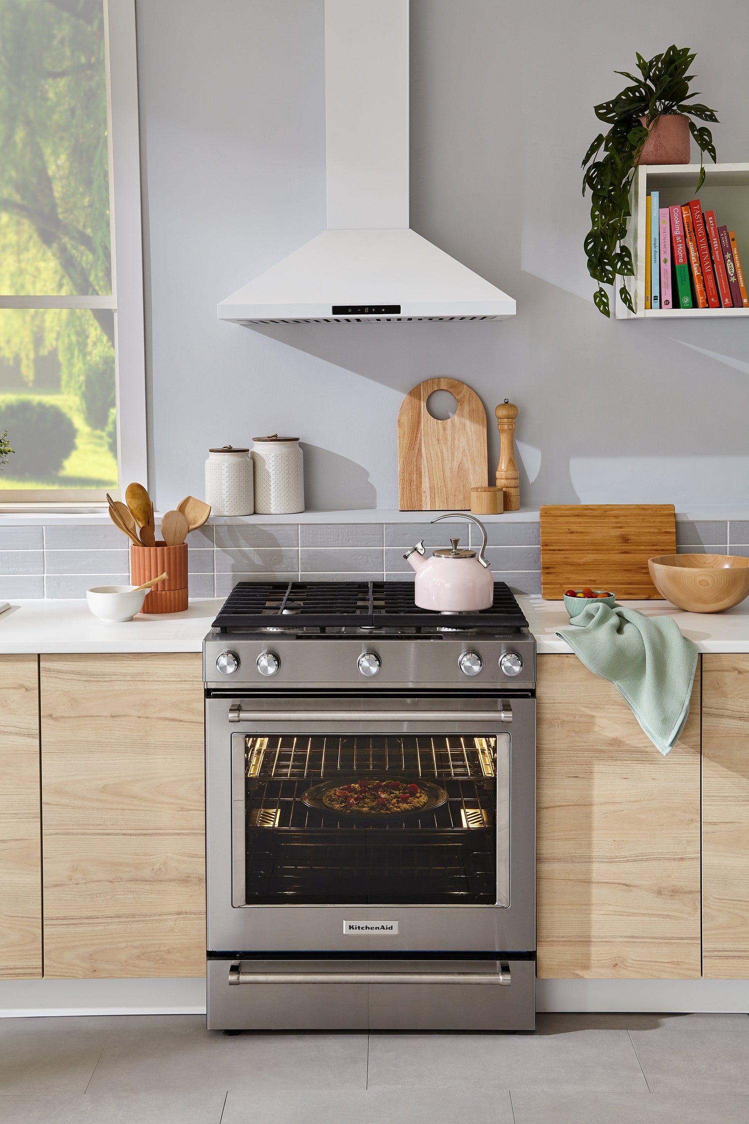 KitchenAid 6.5 Cu. Ft. Gas Range with AquaLift® and SelfClean St