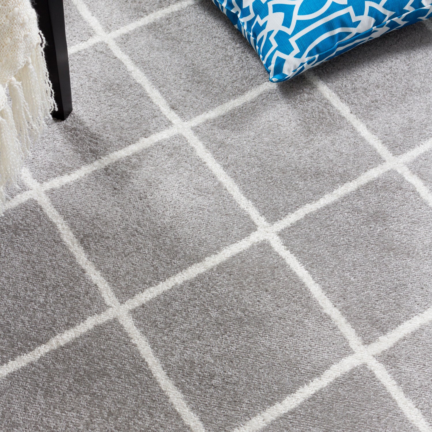 Lav Lat Basics 5x8 Area Rug - The Brick
