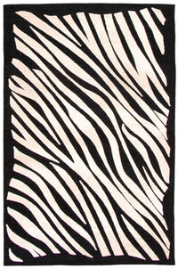 Kacy Black-Ivory Area Rug - 5'3