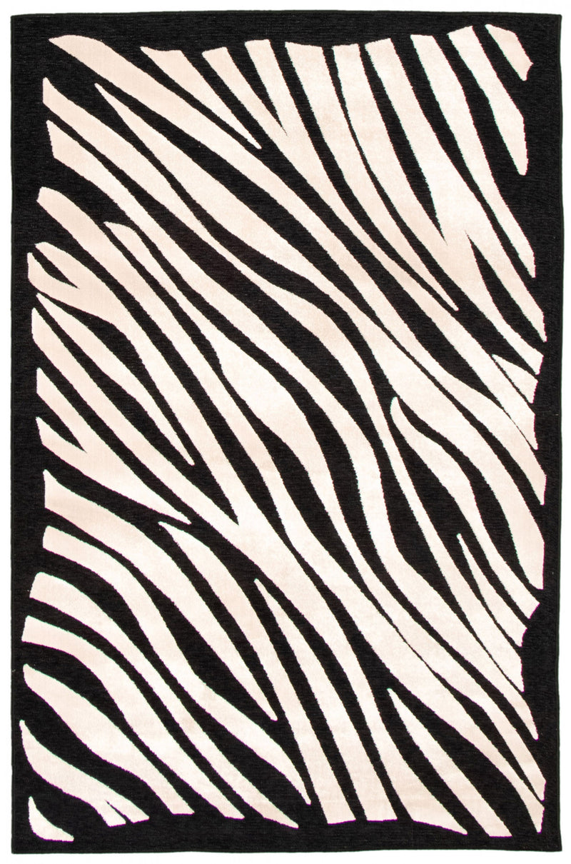 Kacy Black-Ivory Area Rug - 5'3" x 7'3"