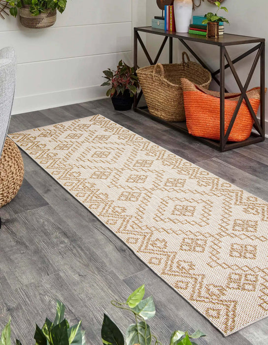 Panacea Taupe Area Rug - 2'6\" x 8'0\"