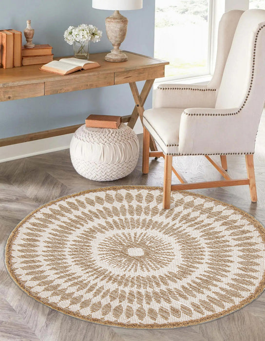 Blaine Taupe Area Rug - 6'3\" x 6'3\"