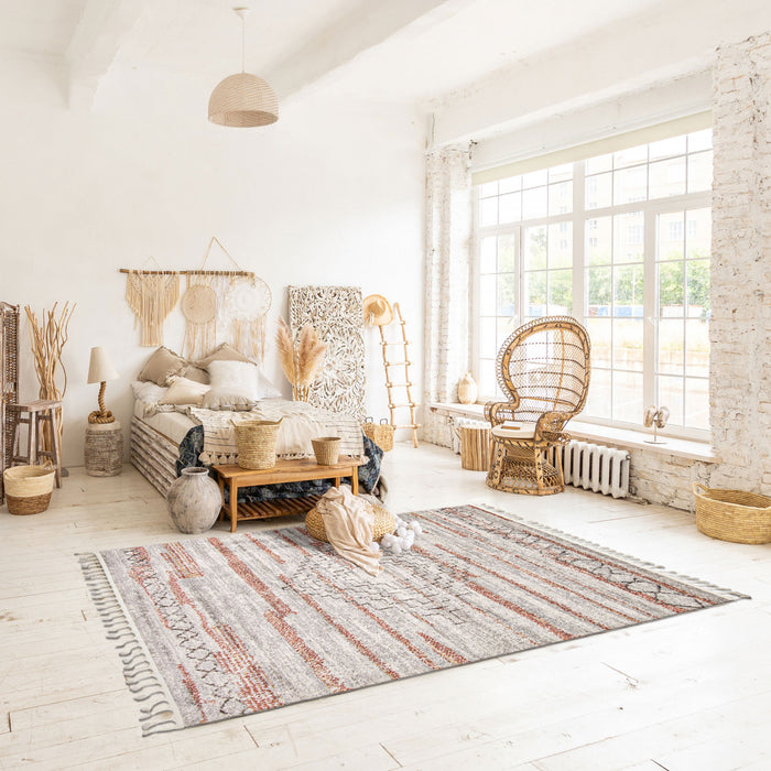 Vera Aztec Ivory/Copper Area Rug - 5'2\" x 7'5\"