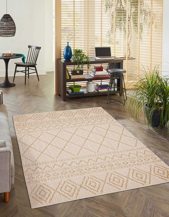 Balbina Taupe Area Rug - 5'0\" x 7'0\"