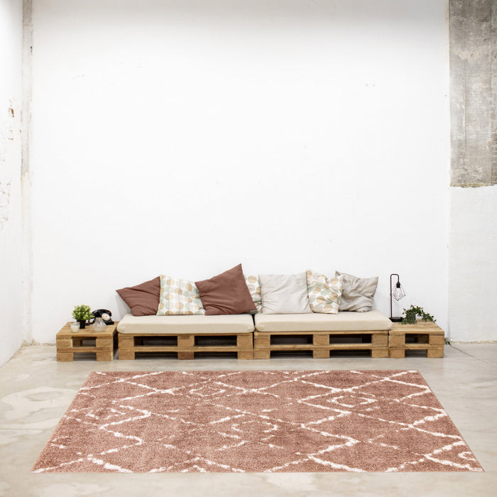 Serafina Pink Shag 3'11\" x 6'0\" Area Rug