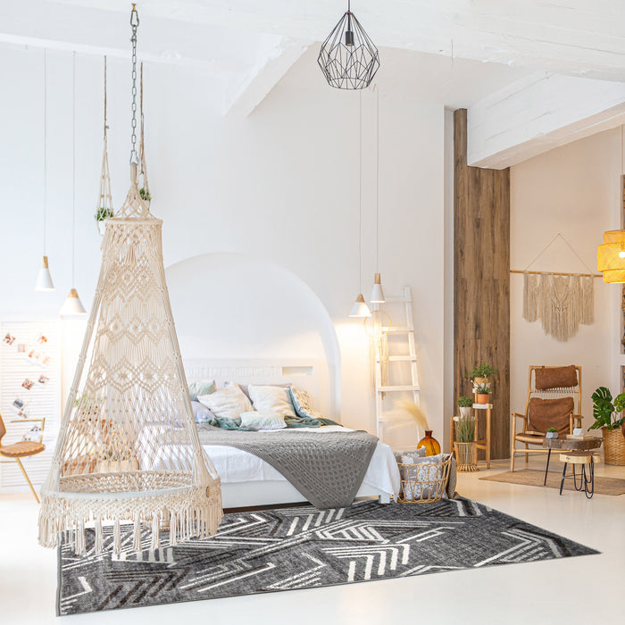 Seema Grey Area Rug - 5'3\" x 7'3\"