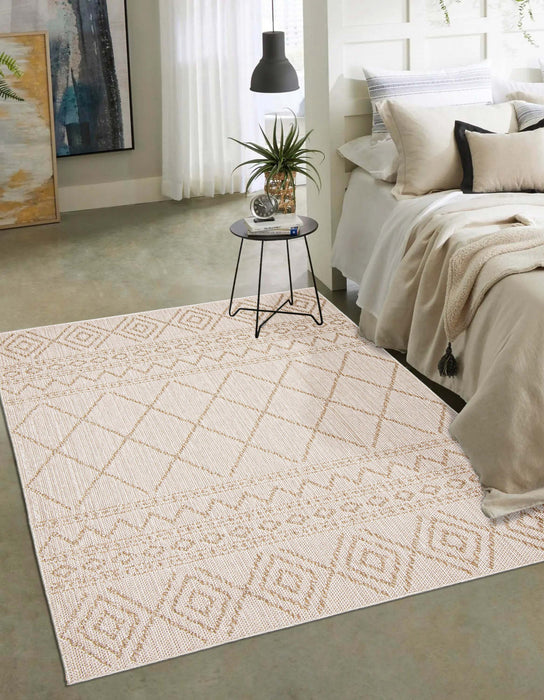 Balbina Taupe Area Rug - 4'0\" x 6'0\"