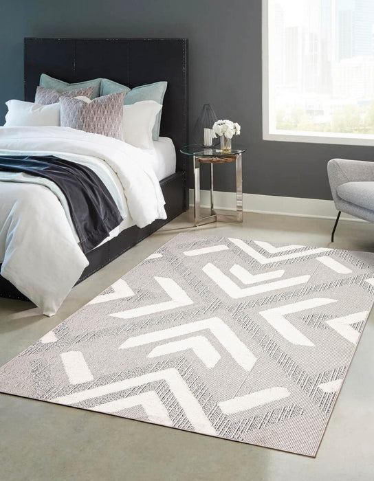 Tyisha Grey Area Rug - 5'0\" x 7'0\"
