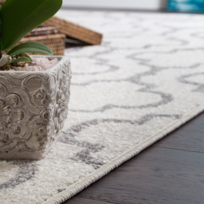 Lav Lat White 3x5 Area Rug