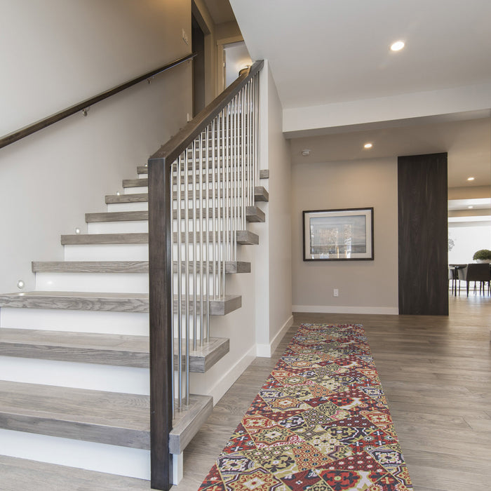 Bellezza Red / Green 2'2\" x 16'0\" Area Rug