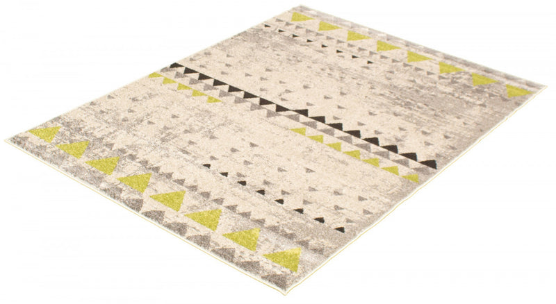 Raja Ivory-Green Area Rug - 3'11\" x 5'7\"