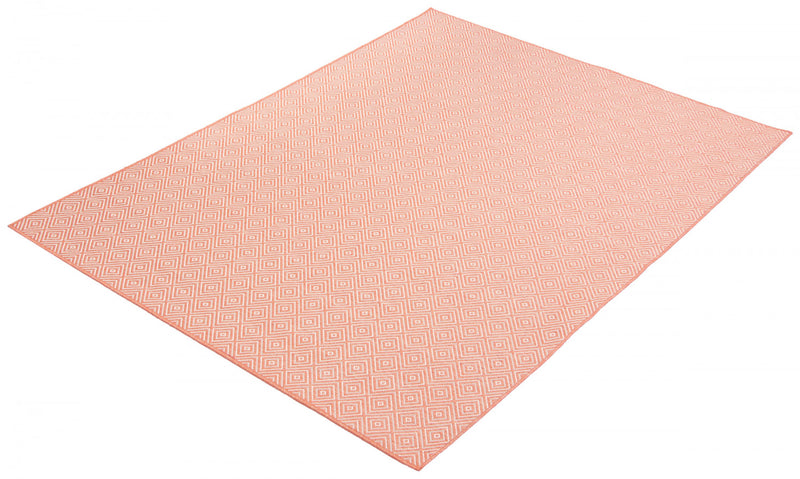 Neisha Diamond Coral Rug 6'7\" X 9'6\" Area Rug
