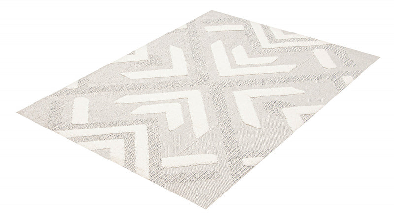Tyisha Grey Area Rug - 5'0\" x 7'0\"
