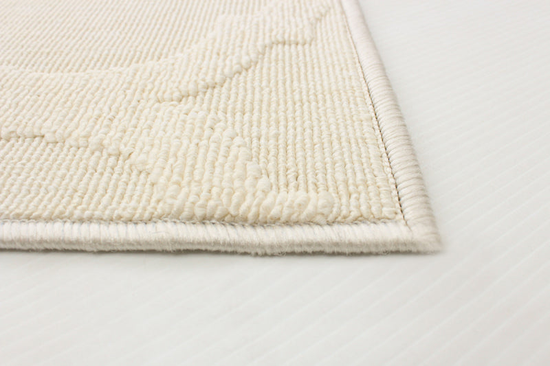 Sophie Ivory Area Rug - 2'8\" x 4'11\"