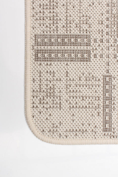 Joni Ivory Area Rug - 2'2\" X 3'11\" 