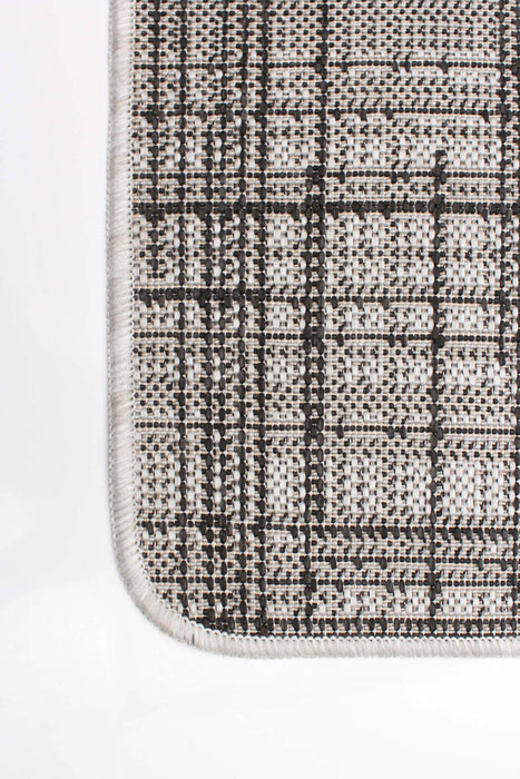 Panthea Grey Area Rug - 2'2\" X 3'11\" 