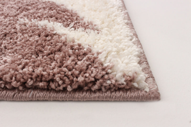 Luci Pink Shag 3'11\" x 6'0\" Area Rug