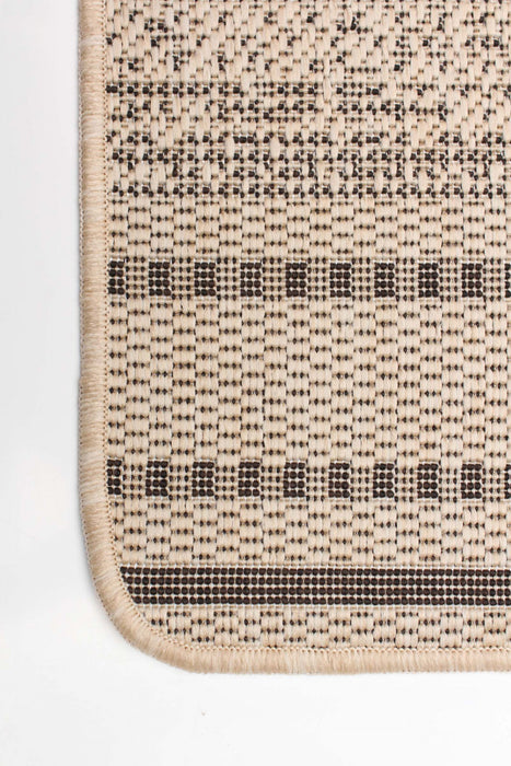 Wileen Tan Area Rug - 4'4\" X 6'5\" 