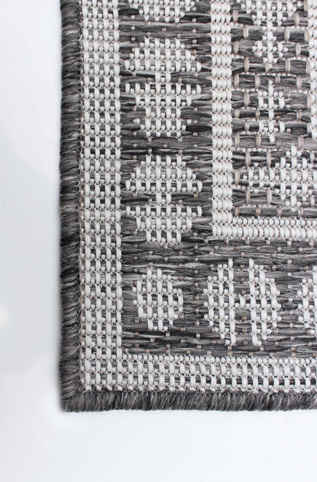 Neisha Traditional Grey Rug 6'7\" X 9'6\" Area Rug
