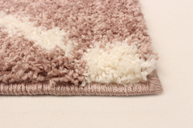 Serafina Pink Shag 3'11\" x 6'0\" Area Rug