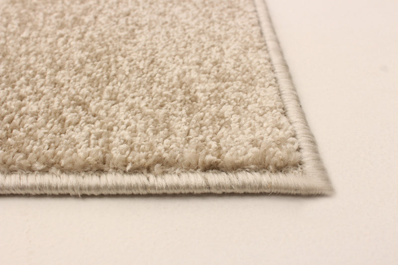 Ellegance Ivory / Red 6'7\" x 9'6\" Area Rug