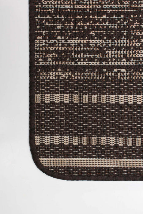 Wileen Chocolate Area Rug - 4'4\" X 6'5\" 
