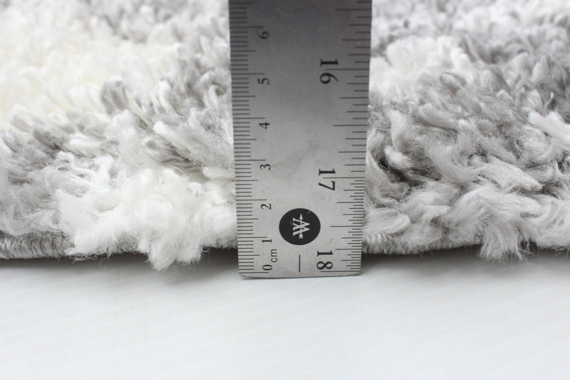 Helma Urban Cream, Dark Grey Shag 3'11\" X 5'11\" Area Rug