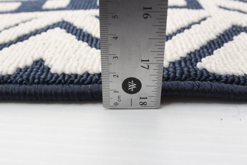 Gaia Blue 4'7\" x 6'7\" Area Rug