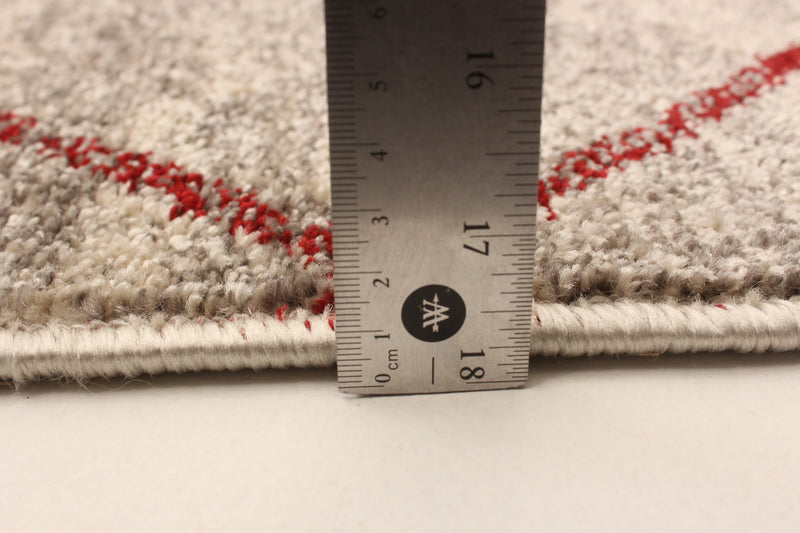 Grande Ivory/Red 7'10\" X 10'2\" Area Rug