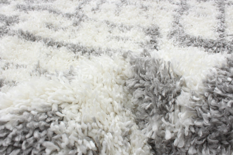 Helma Urban Cream, Light Grey Shag 3'11\" X 5'11\" Area Rug