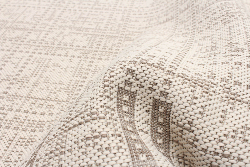 Joni Ivory Area Rug - 3'3\" X 4'7\" 