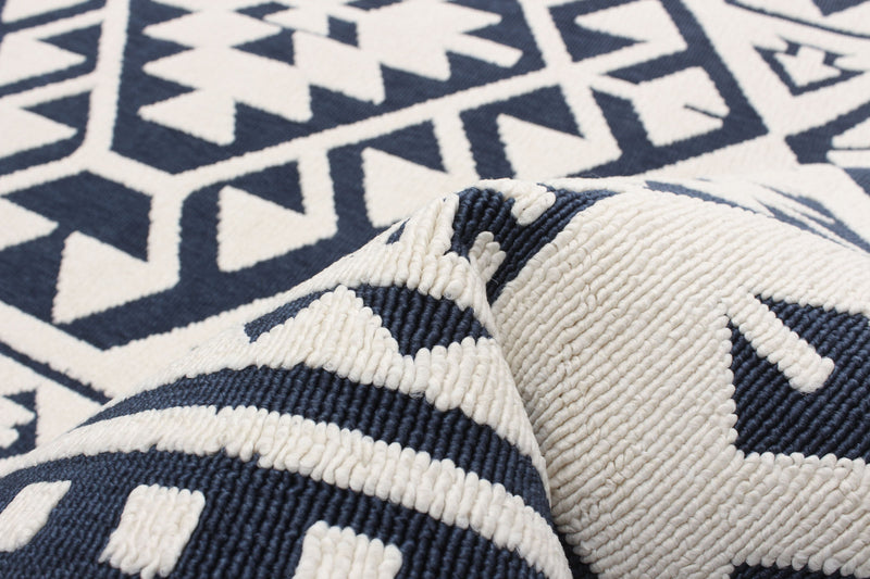 Gaia Blue 4'7\" x 6'7\" Area Rug