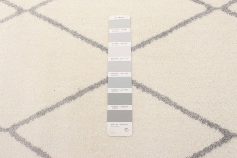 August White-Grey 6'7\" x 9'6\" Area Rug