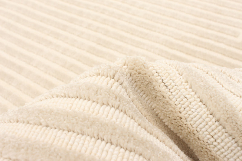 Kiah Ivory 4'7\" x 6'7\" Area Rug