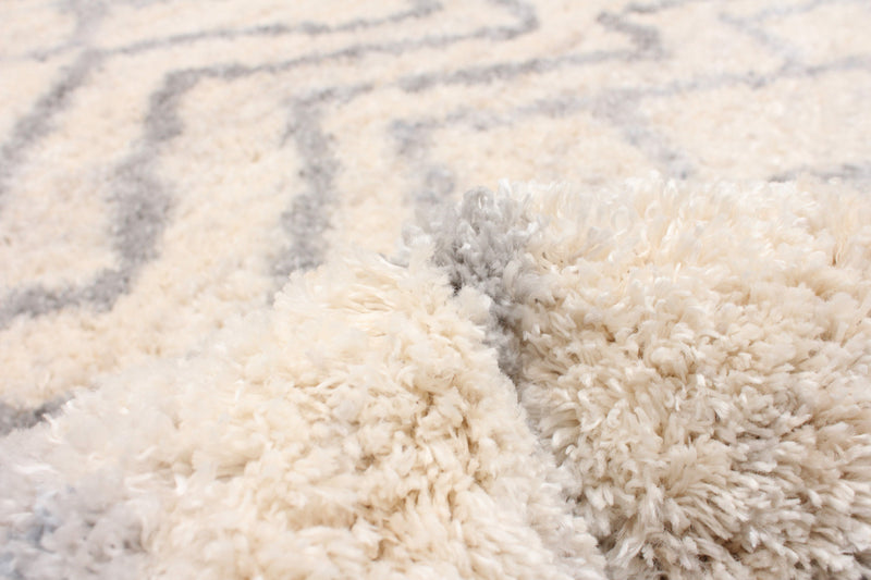 Miah Cream Area Rug - 3'11\" x 5'7\"