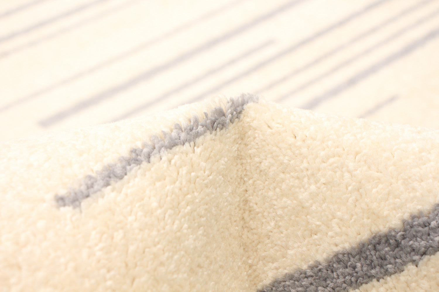 Silver Cream Rug Faith Cream-Silver Area Rug - 7'10