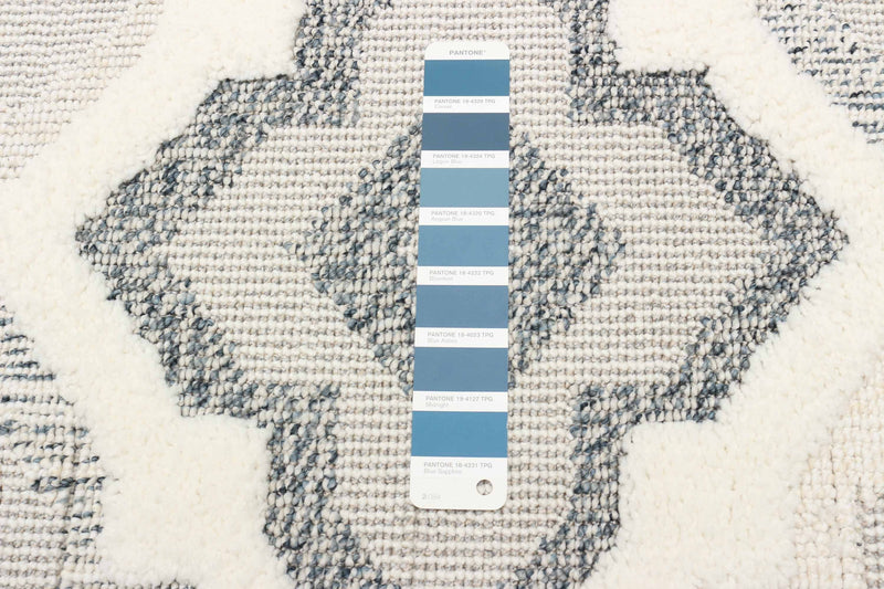 Alaqua Ivory Area Rug - 5'0\" x 7'0\"